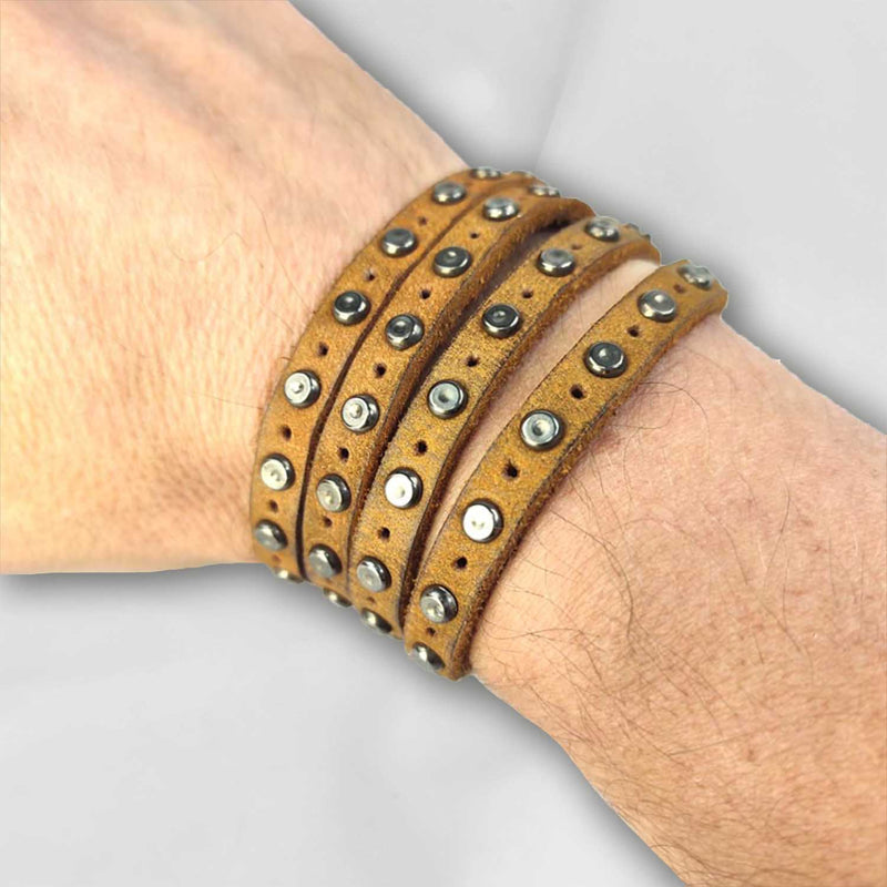 "Two Strips Double" LEATHER BRACELET WITH STUDS Natural Cognac