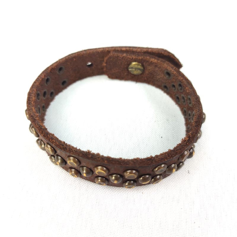 "Hammered" LEATHER BRACELET WITH STUDS T.Moro