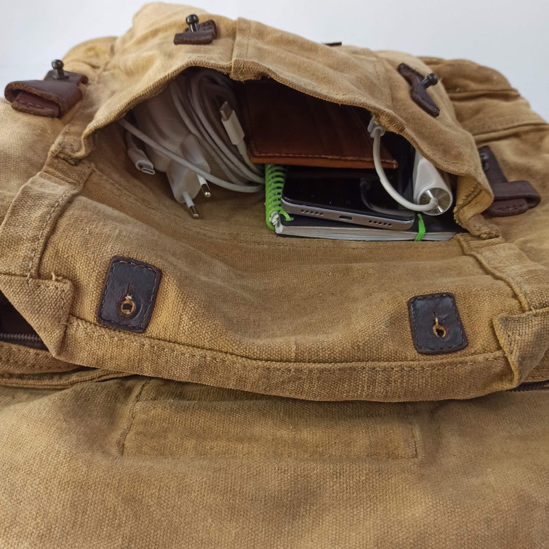 Postina Shoulder Bag with Tent Railway "Messenger / BackPack" Backpack function